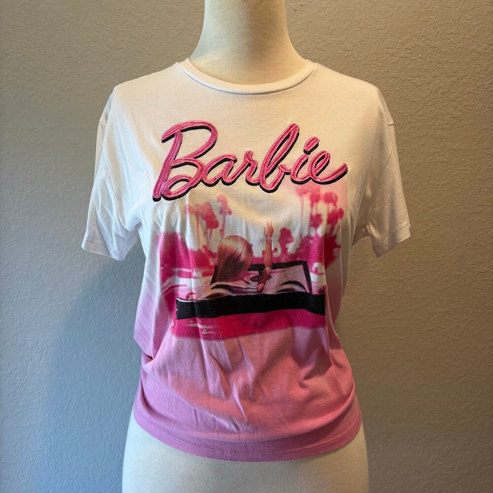 BARBIE BRAND LOGO Women’s T-Shirt Ombre Wht/Pink Sz M Cosplay Fan Hyperfeminine